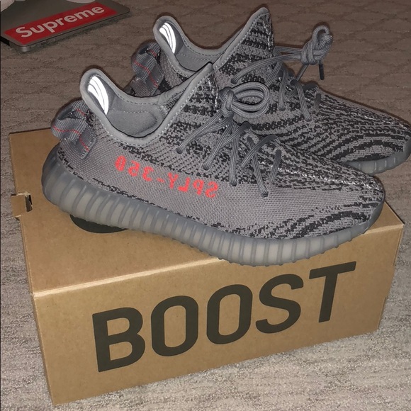 yeezy beluga 2.0 giá